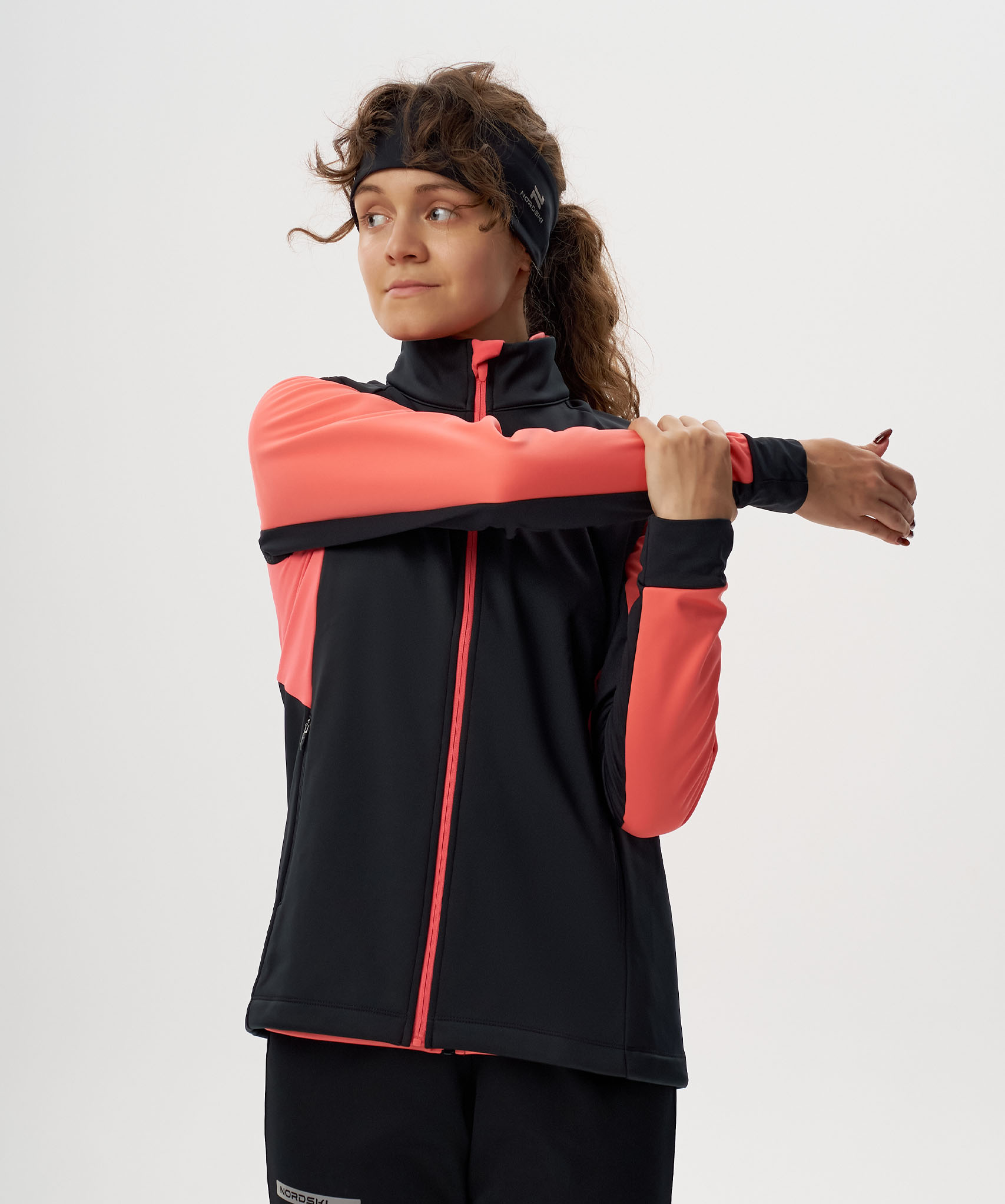 Жилет тренировочный Nordski Core Black/Coral W